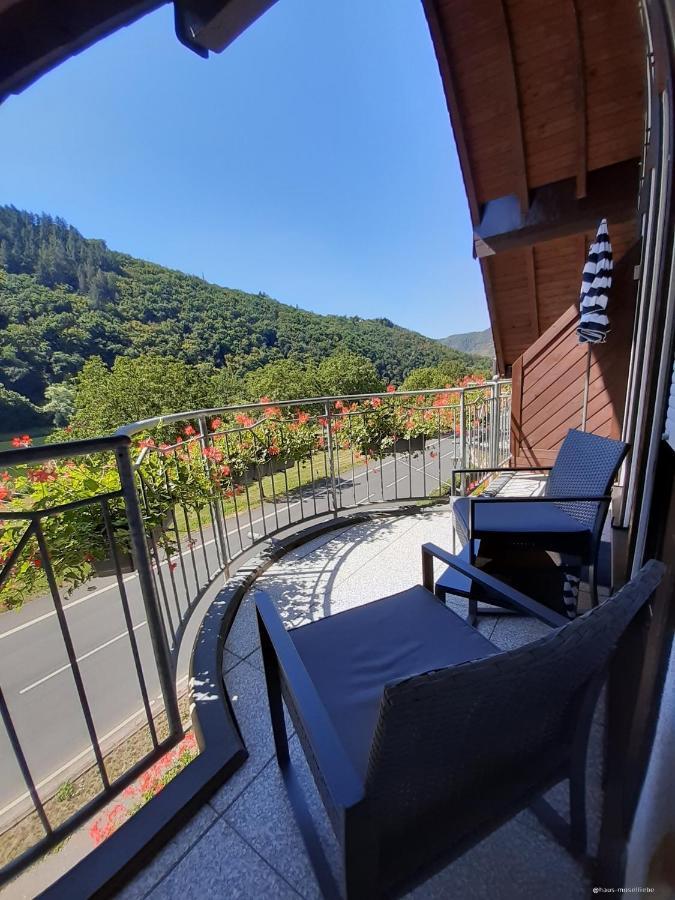 Haus Moselliebe B&B Ediger-Eller Exterior photo